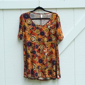 5/$25 🛍 Lularoe Classic Tee Floral